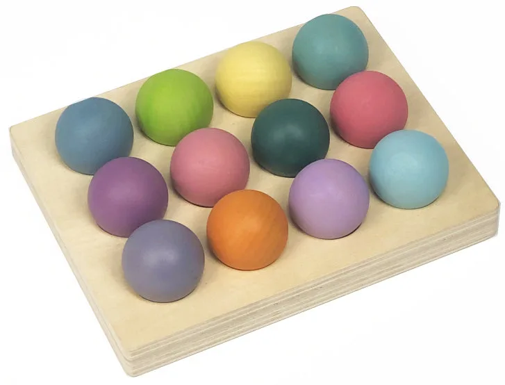 XBN224-18 12 Macaron Tray Balls